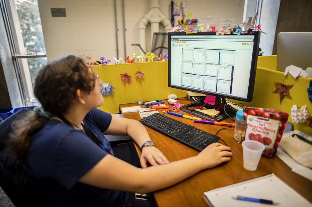 Kyra Schapiro, a graduate student in the lab of Perelman School of Medicine neuroscientist Joshua Gold, uses LabArchives to plan experiments and track results. Penn’s Office of the Vice Provost for Research has made the electronic research notebook freely available to campus scientists